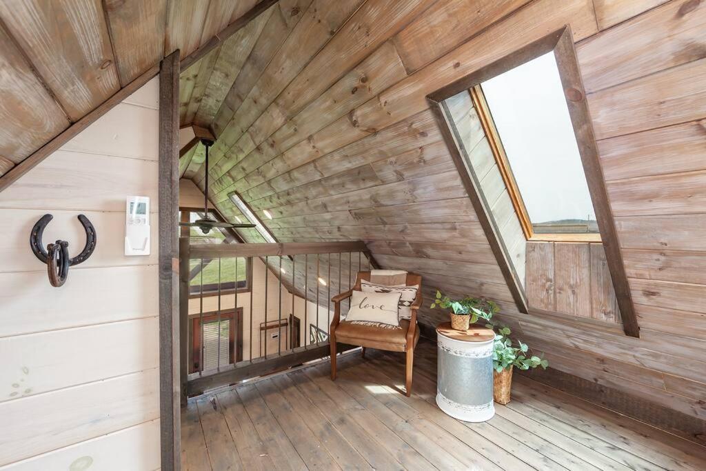 Romantic A-Frame Private Hottub Firepit Neargsmnp Sevierville Ngoại thất bức ảnh